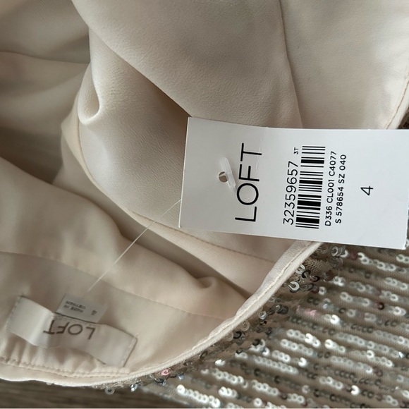 LOFT Silver Sequin Skirt - Picture 5 of 6